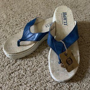 BORN Womens Platform Sandal